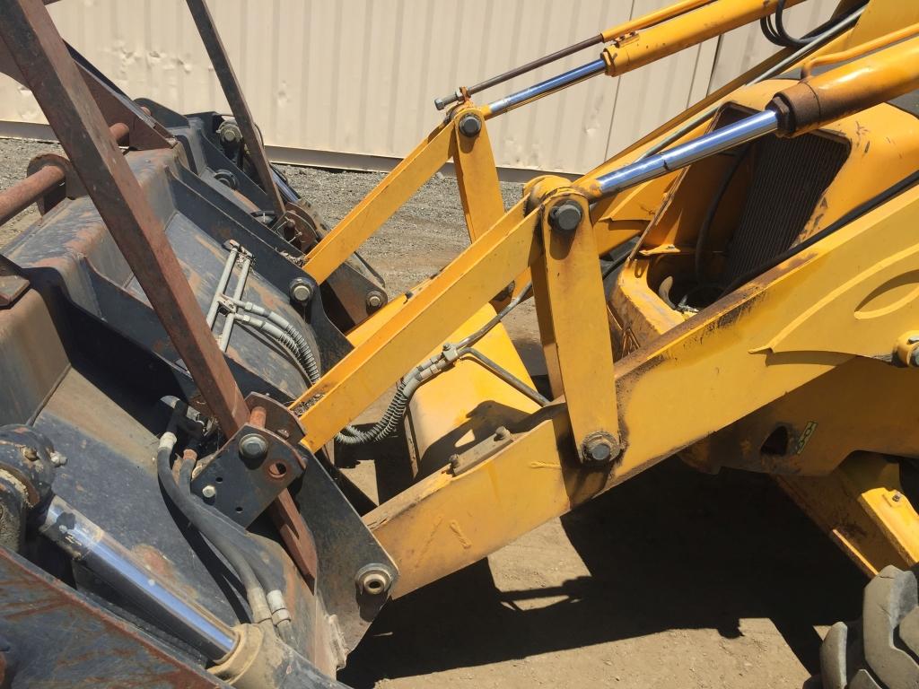 2003 JCB 214 Backhoe,