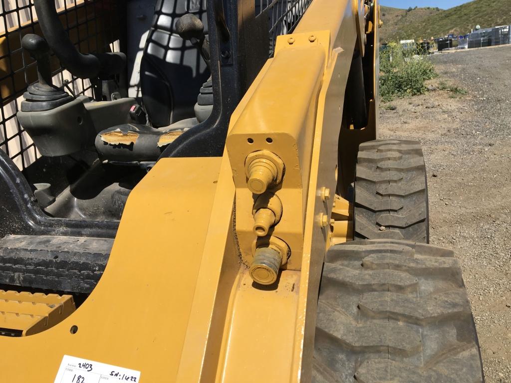 2014 Caterpillar 262D 2-Speed Skid Steer Loader,