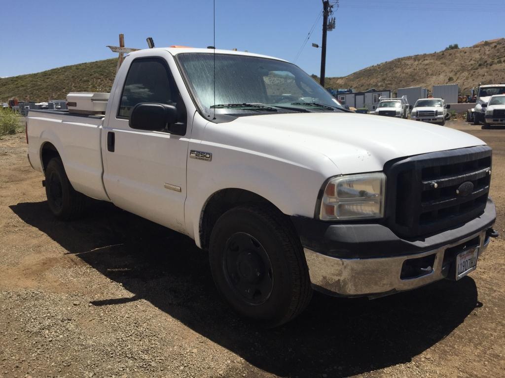 2006 Ford F250 XL Pickup,