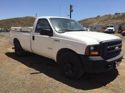 2006 Ford F250 XL Super Duty Pickup,