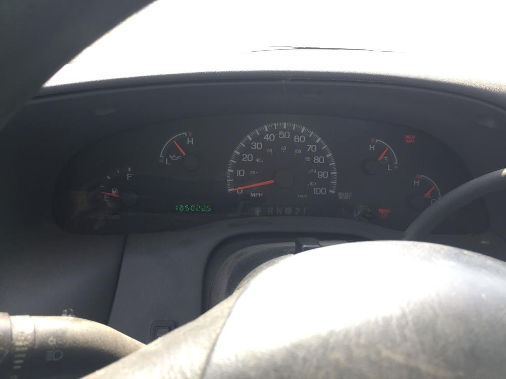 2000 Ford F150 Pickup,