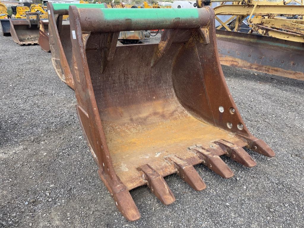 Caterpillar 48in Excavator Bucket,