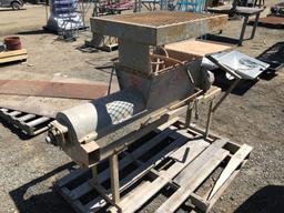 Walker Jamar Co The Walker Pug Mill Mixer,