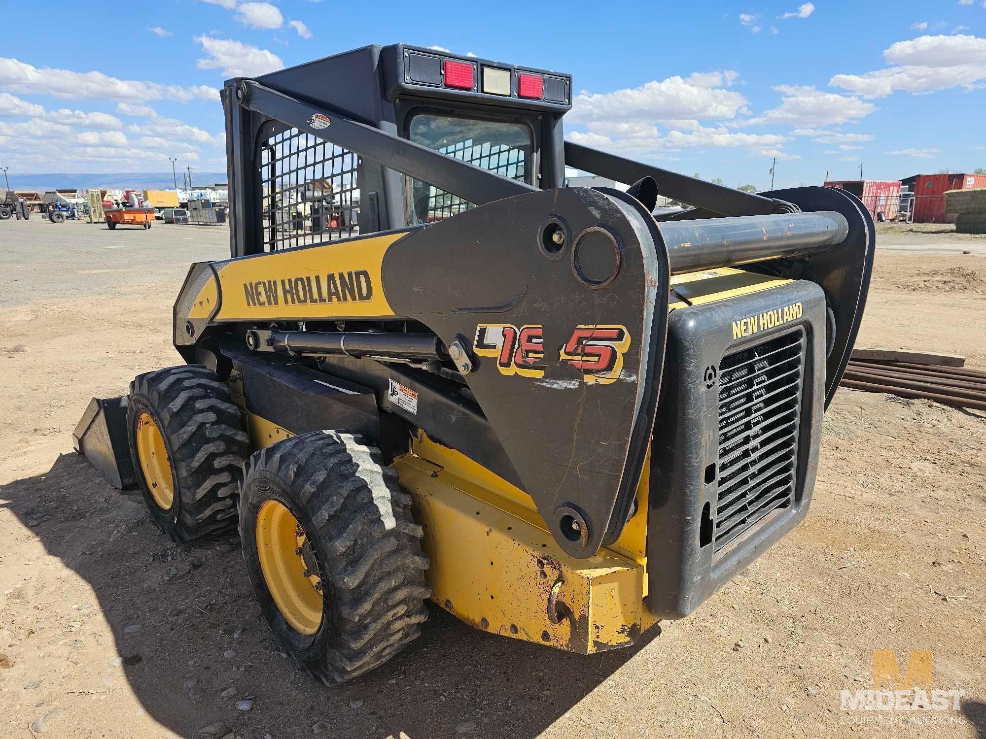 New Holland L185 Skidsteer