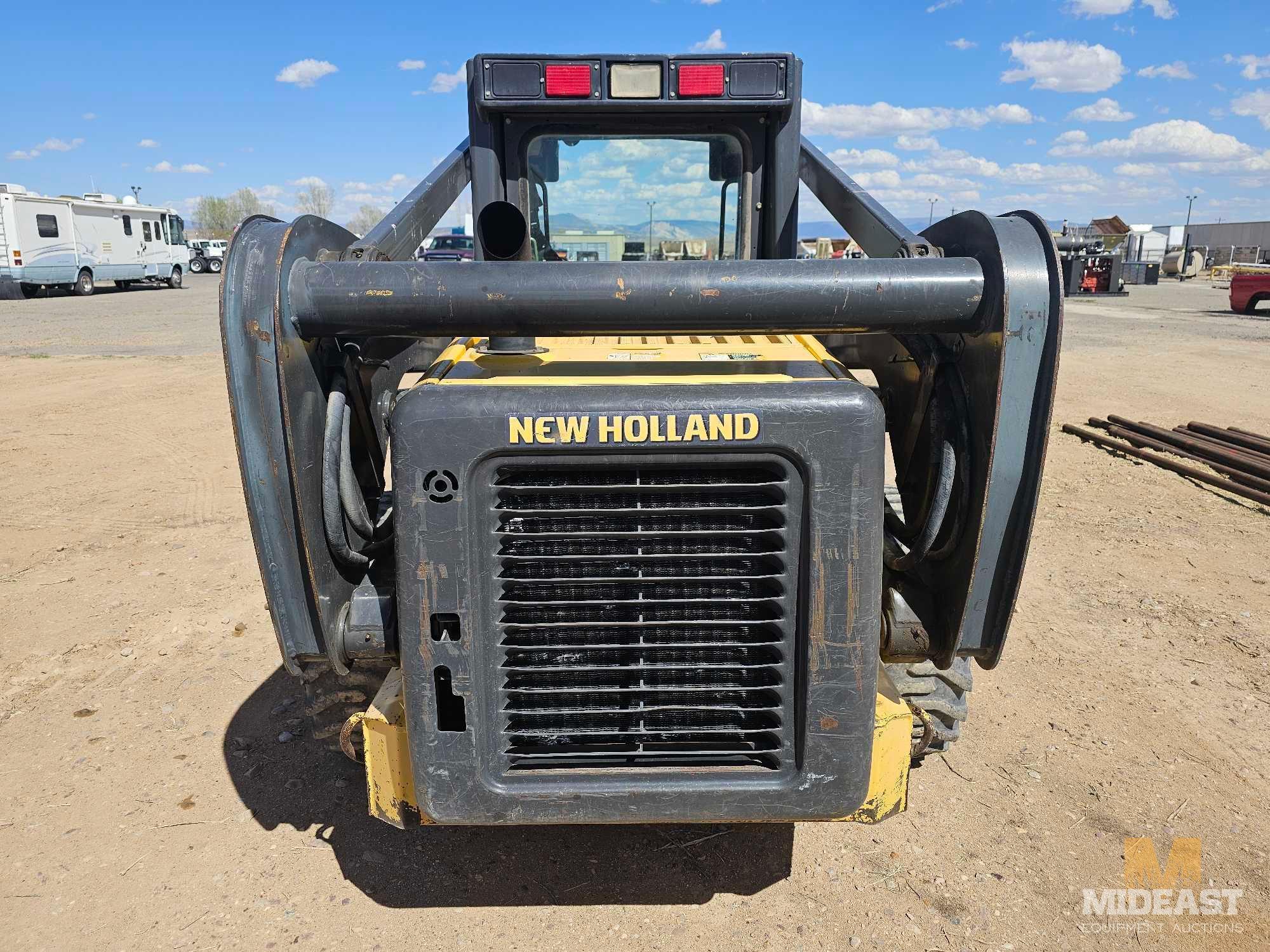 New Holland L185 Skidsteer