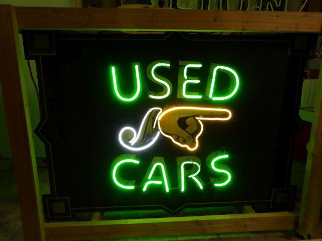 Used Cars Neon Sign