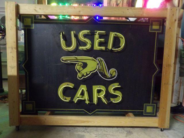 Used Cars Neon Sign