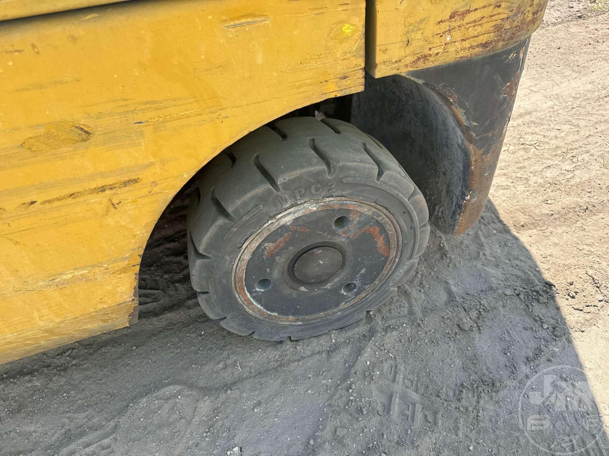 2004 CATERPILLAR C5000 CUSHION TIRE FORKLIFT SN: AT9004180