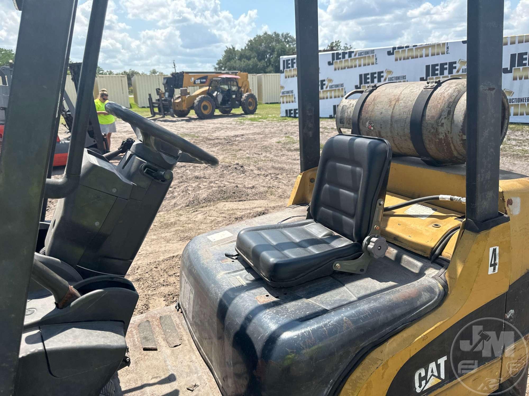 2004 CATERPILLAR C5000 CUSHION TIRE FORKLIFT SN: AT9004180