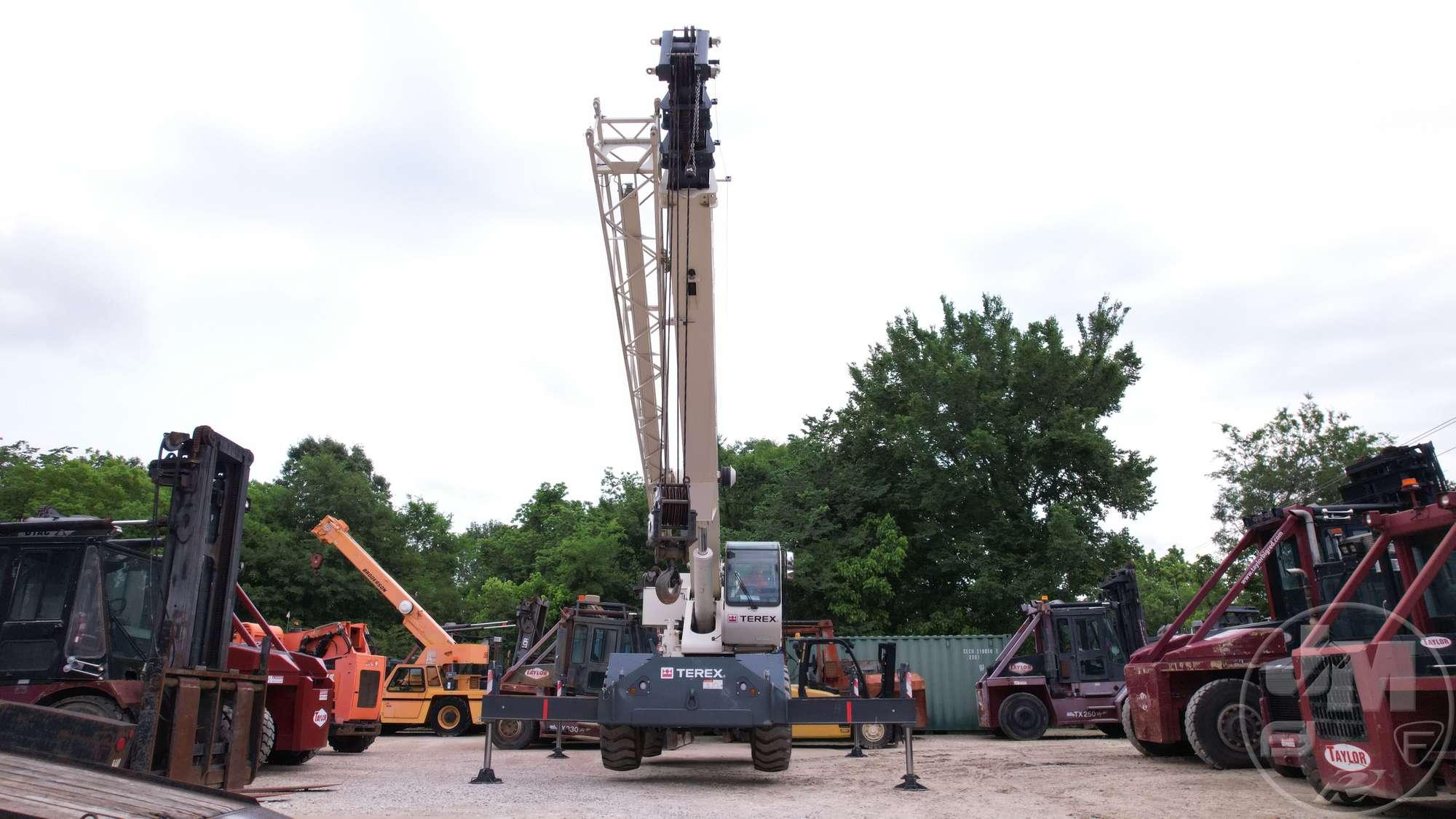 2013 TEREX RT230-2  ROUGH TERRAIN CRANE SN: 161493