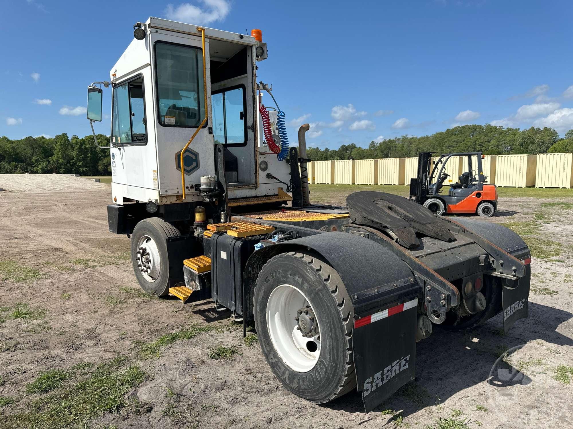 2015 CAPACITY TRUCKS TJ5000 SINGLE AXLE TOTER TRUCK VIN: 4LMBF2118FL030024