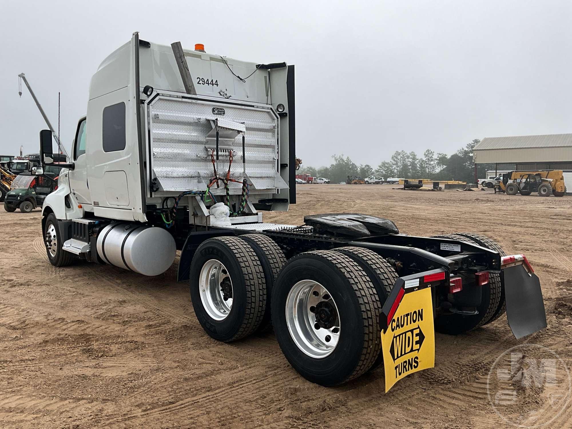 2019 INTERNATIONAL LT625 TANDEM AXLE TRUCK TRACTOR VIN: 3HSDZAPR8KN765265