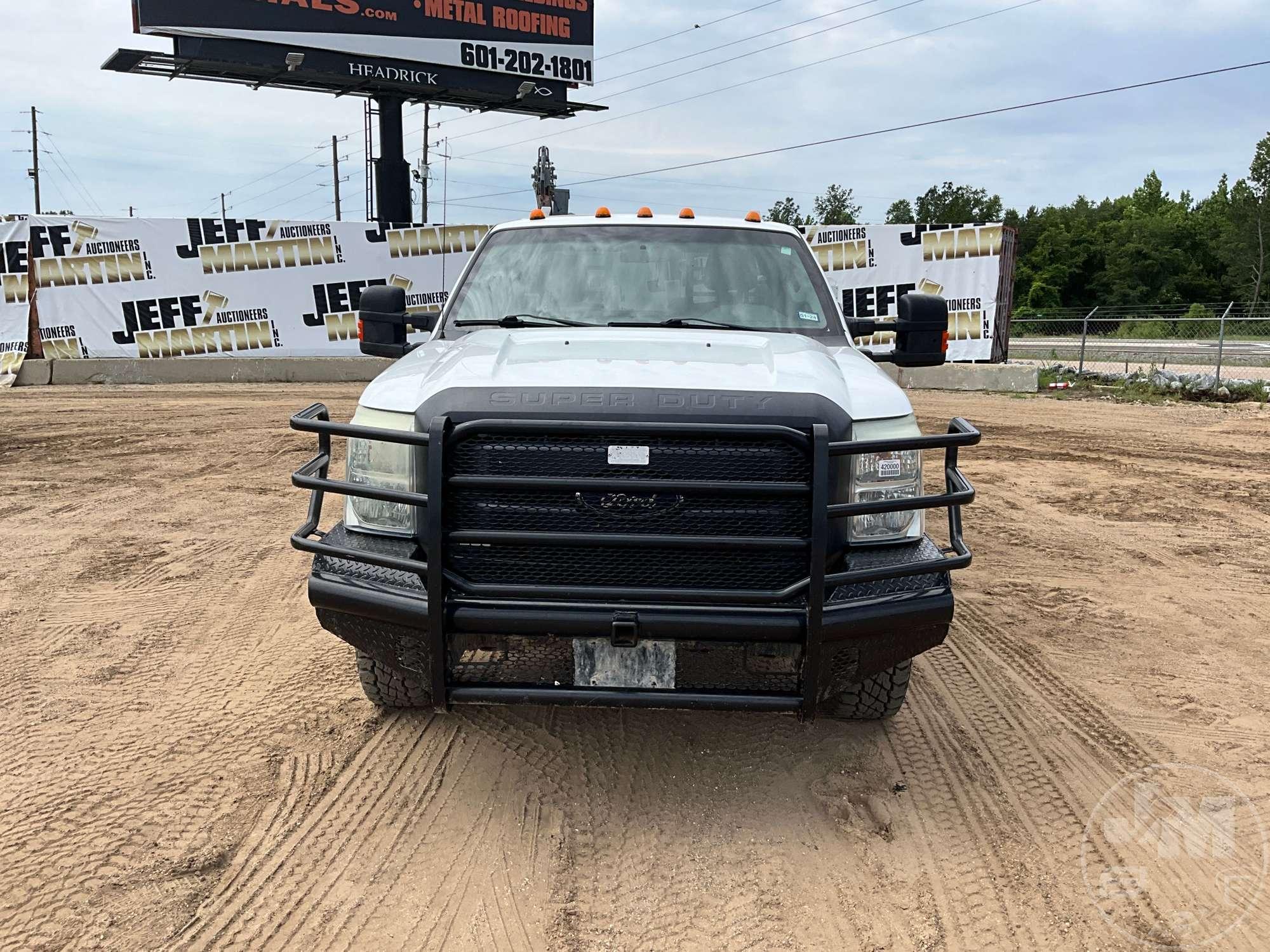 2016 FORD F-350 SUPER DUTY EXTENDED CAB 4X4 DUALLY S/A MECHANICS TRUCK VIN: 1FD8X3HT7GEB19171