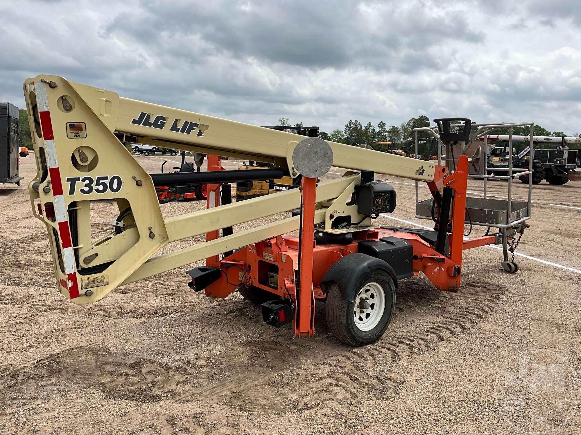 2015 JLG T350 SN: 0030006293 TOWABLE LIFT