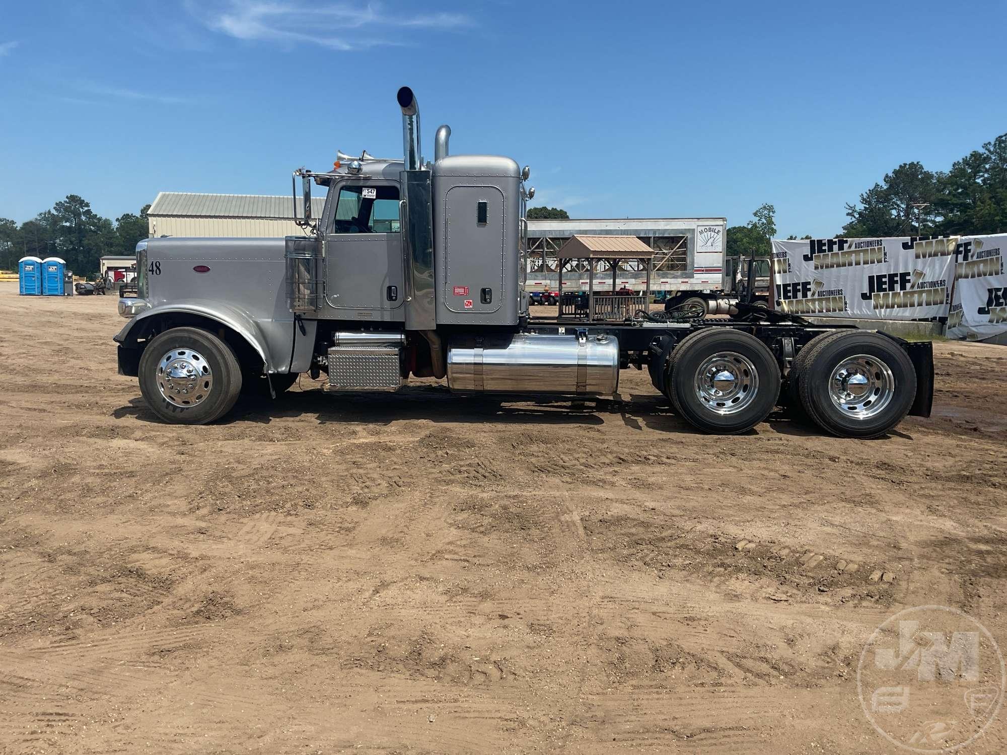 2012 PETERBILT 389 TANDEM AXLE TRUCK TRACTOR VIN: 1XPXDP9X3CD141278