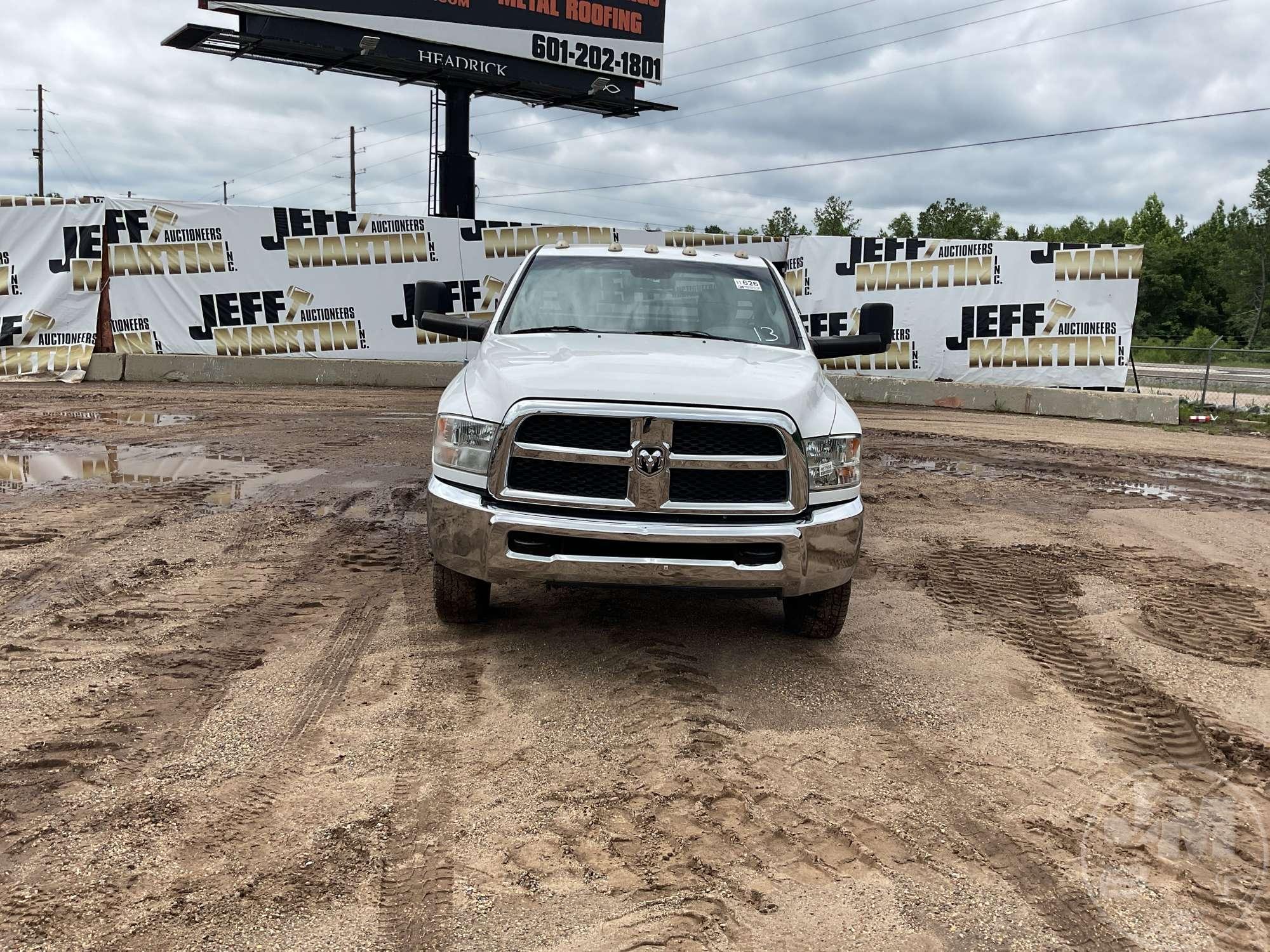 2013 RAM 3500 SINGLE AXLE REGULAR CAB 4X4 FLATBED TRUCK VIN: 3C7WRTAL7DG606135