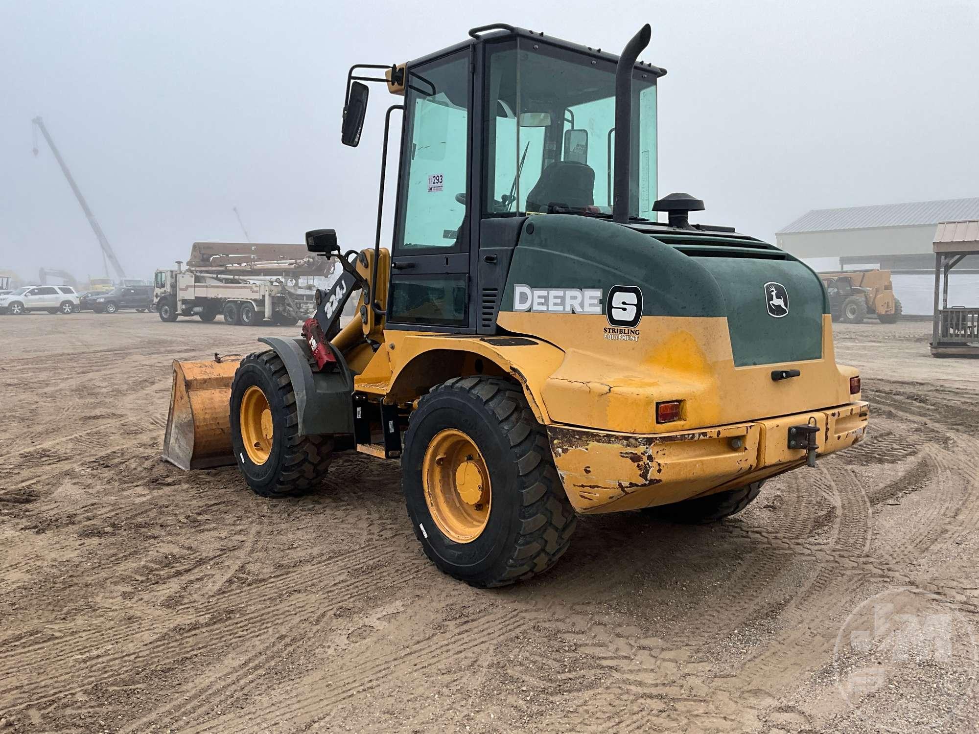 DEERE 324J WHEEL LOADER SN: 114024TXAZB032428