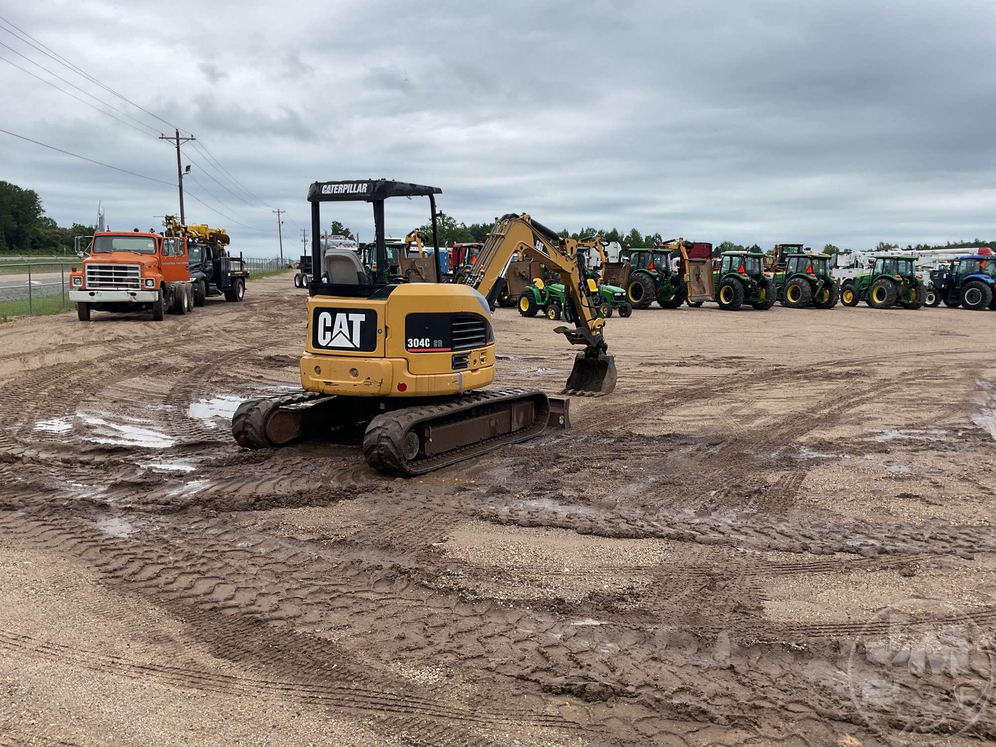 2006 CATERPILLAR 304CCR MINI EXCAVATOR SN: FPK00140