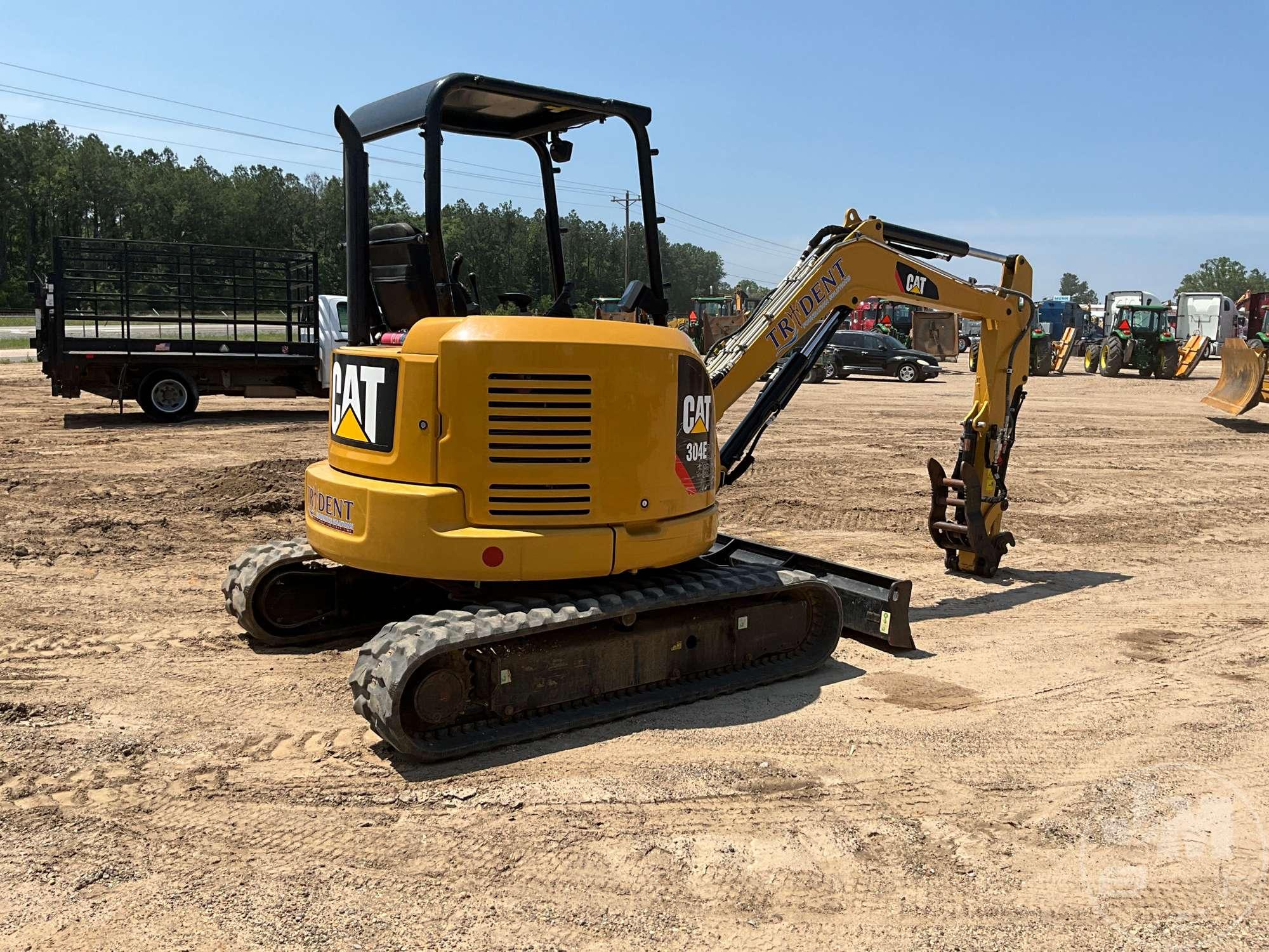 2019 CATERPILLAR 304E2CR MINI EXCAVATOR SN: ME406386