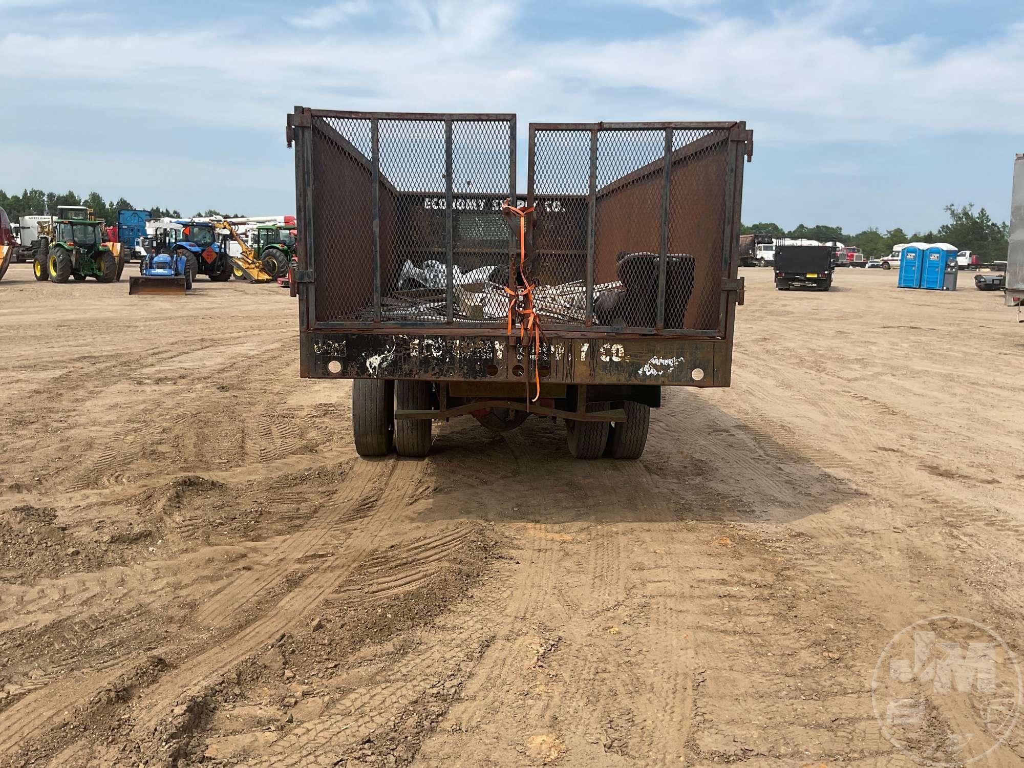 1995 INTERNATIONAL 4900 4X2 SINGLE AXLE DUMP TRUCK VIN: 1HTSDAANXSH261608