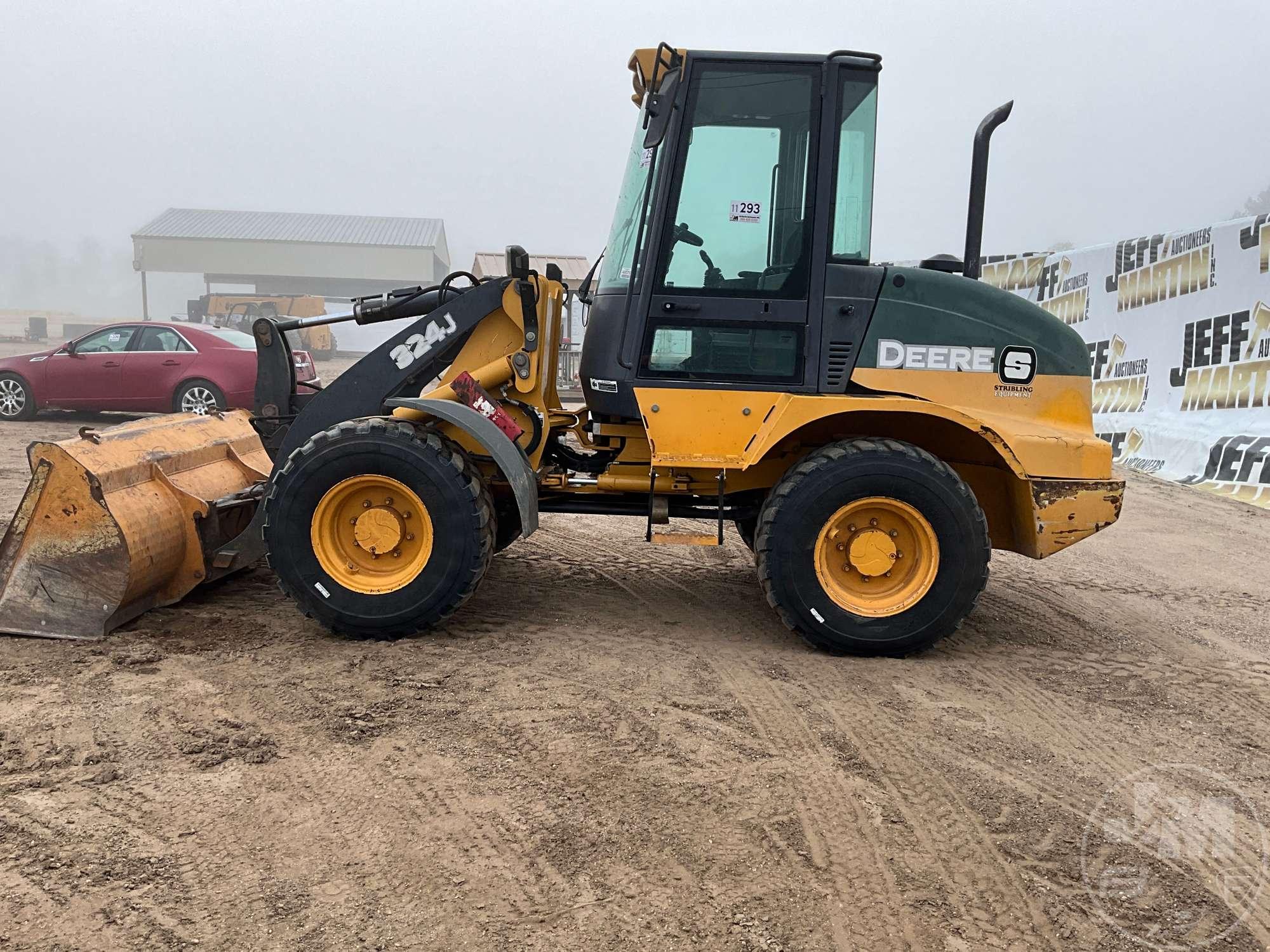 DEERE 324J WHEEL LOADER SN: 114024TXAZB032428