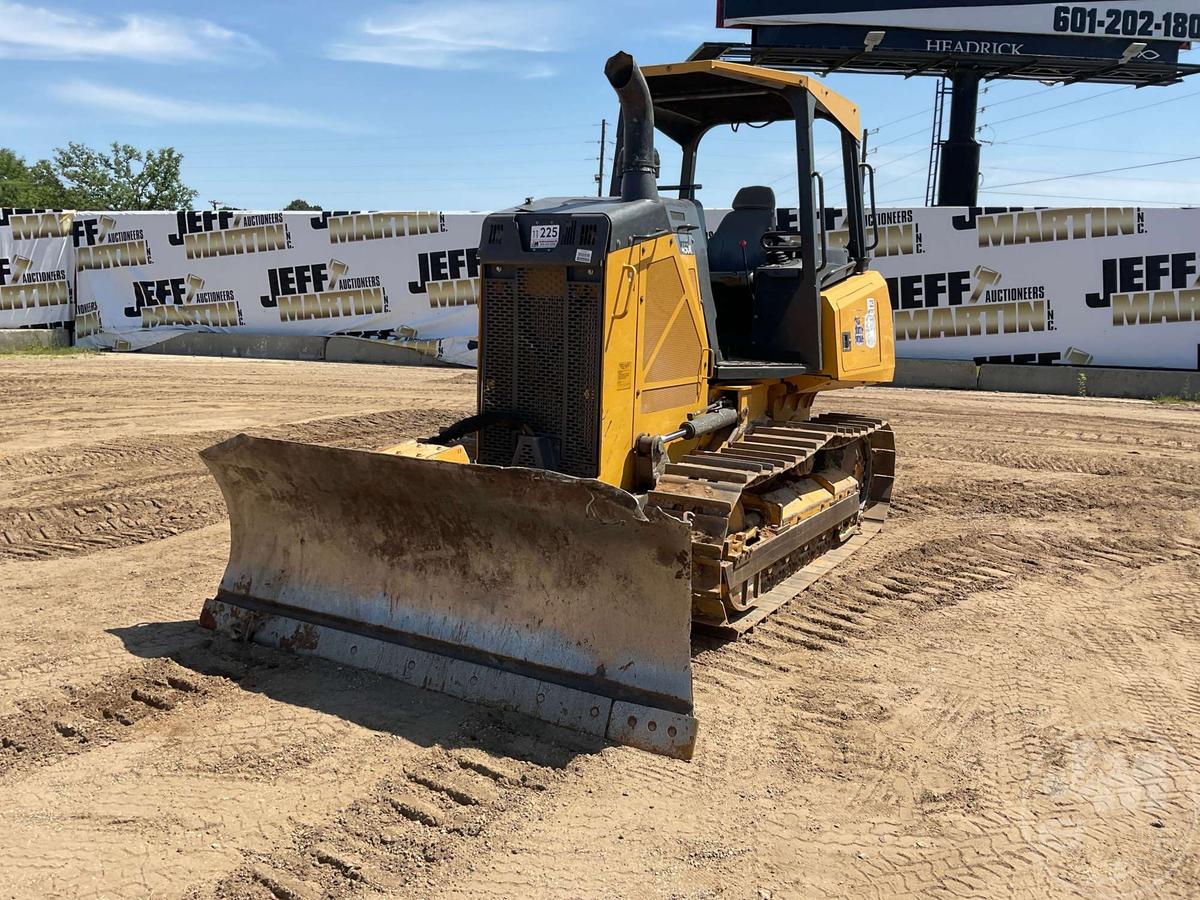 2017 JOHN DEERE 450K CRAWLER TRACTOR SN: 1T0450KXVHF312277