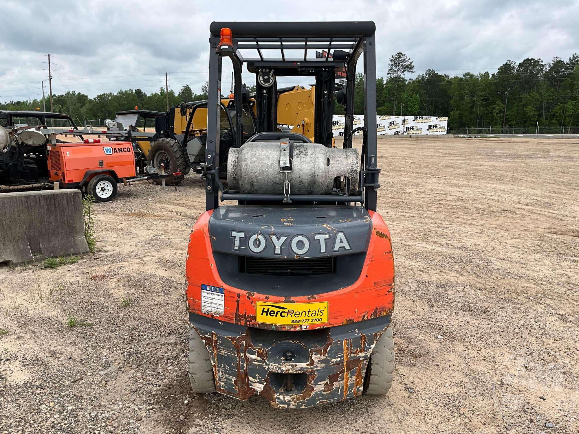 2019 TOYOTA 8FGU25 PNEUMATIC TIRE FORKLIFT SN: 8FGU25-88584