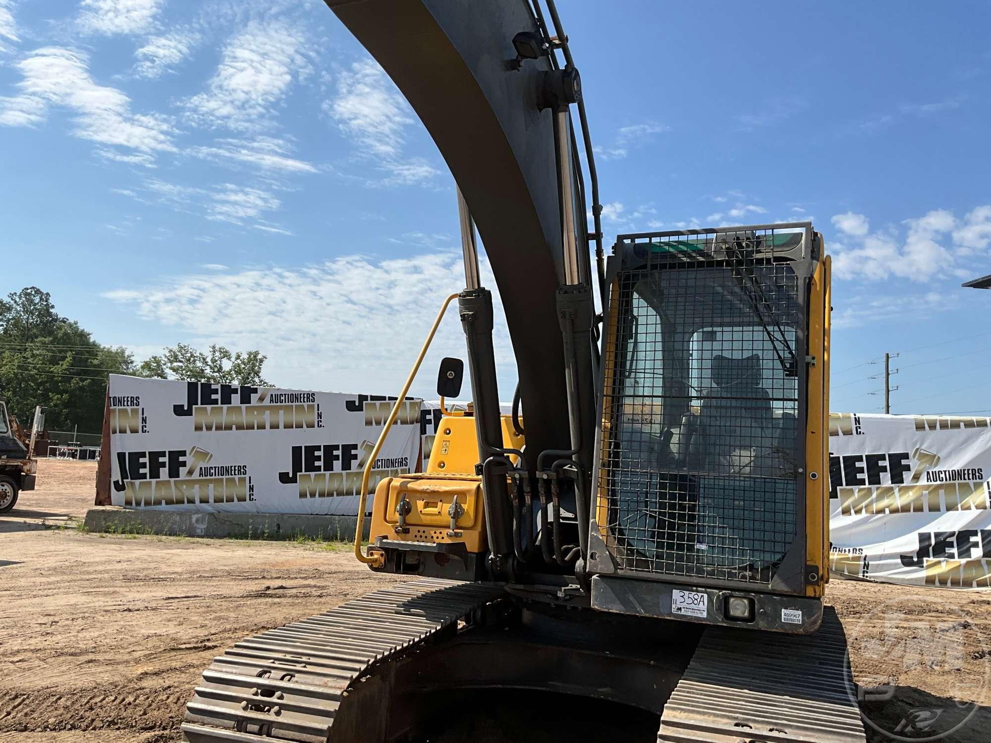 VOLVO EC160B LC HYDRAULIC EXCAVATOR SN: EC160V11199