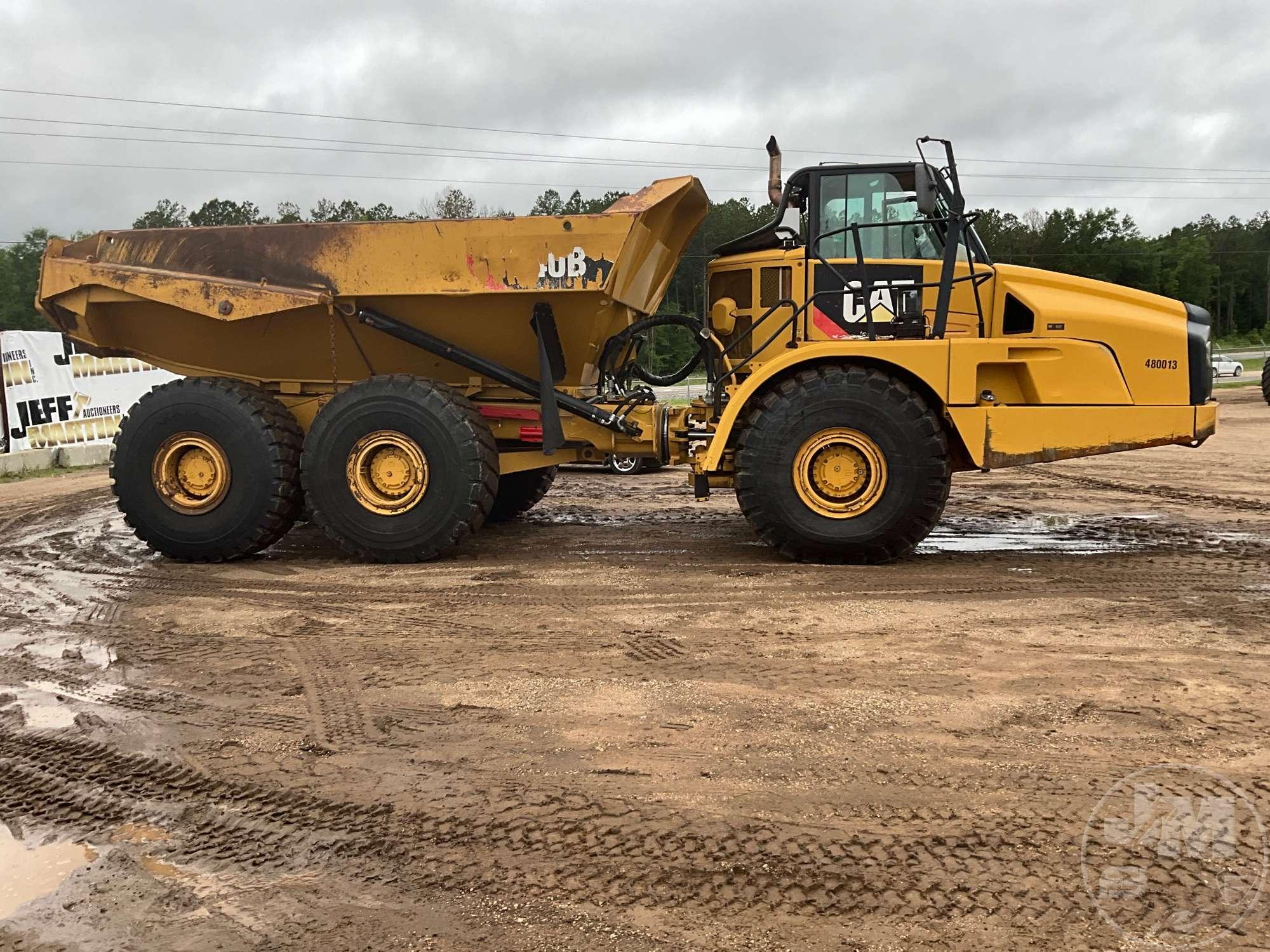 2014 CATERPILLAR 740B ARTICULATED DUMP TRUCK SN: CAT0740BCT4R02393