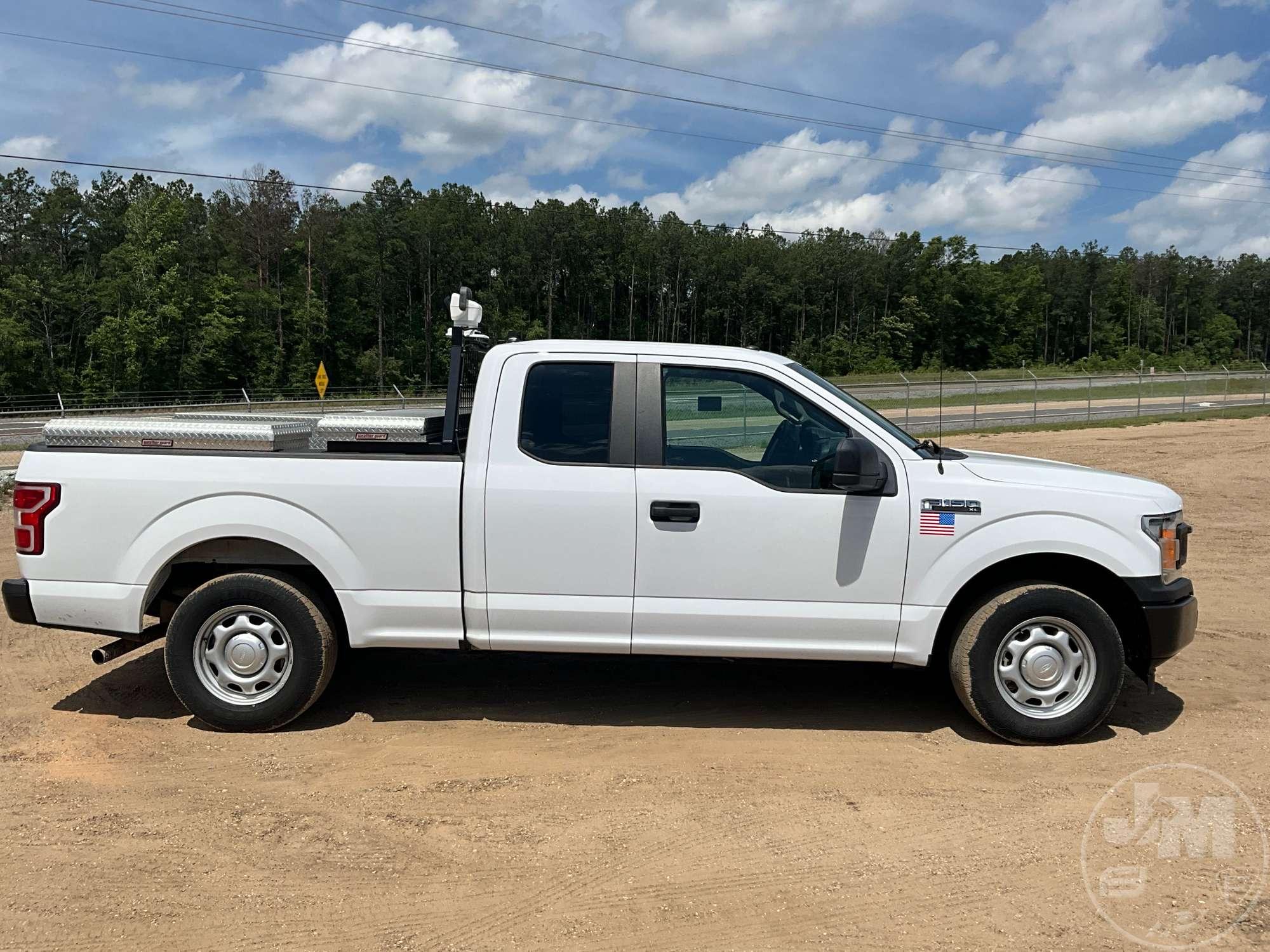 2018 FORD F-150 XL EXTENDED CAB PICKUP VIN: 1FTEX1C53JKE87070