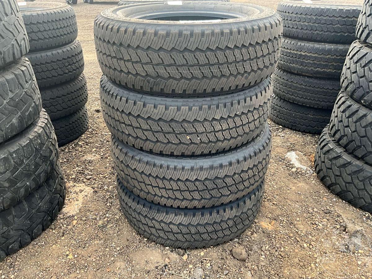 BRIDGESTONE  LT275/65R20