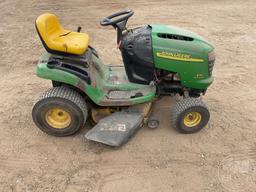 2005 JOHN DEERE LL111A RIDING MOWER SN: GXL111A052775