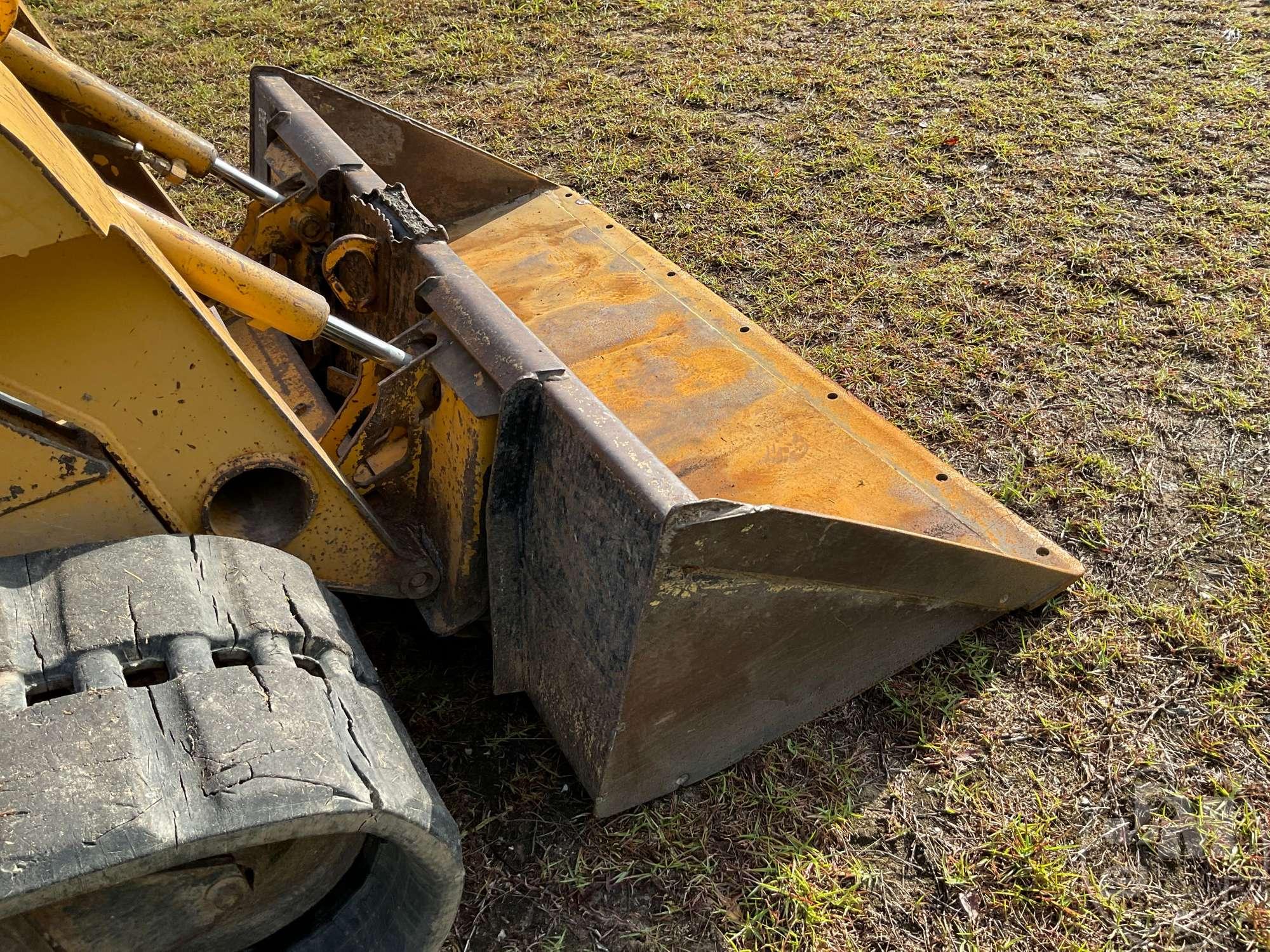 2005 DEERE MODEL CT322 MULTI TERRAIN LOADER SN: T0322TE119215