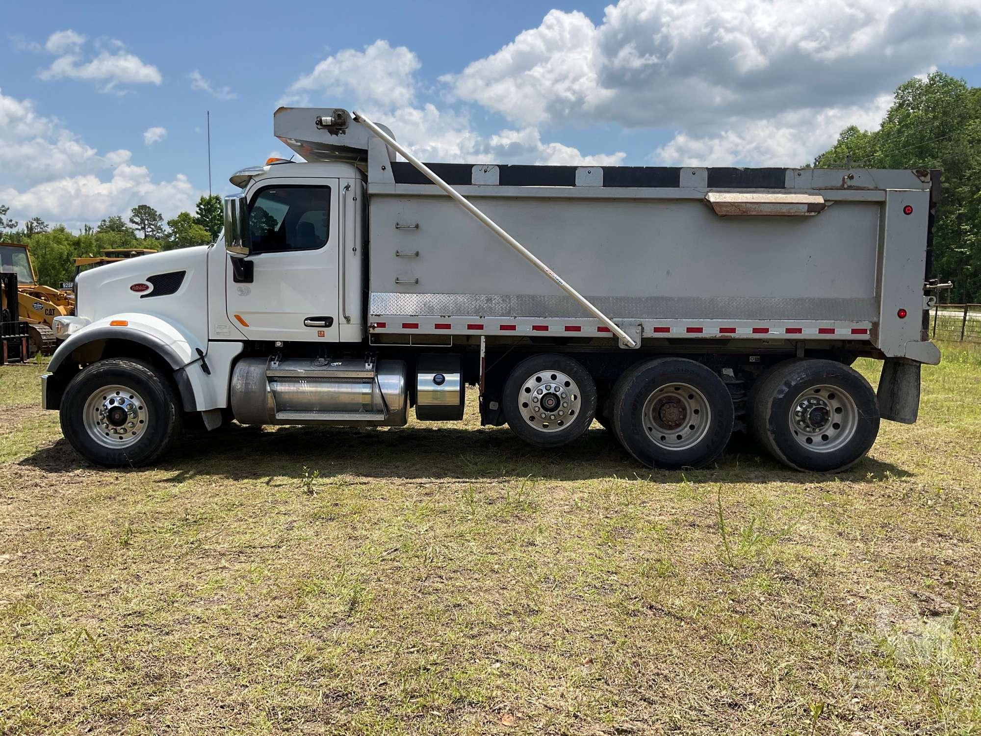 2019 PETERBILT 567 TRI-AXLE DUMP TRUCK VIN: 1NPCXPEX4KD627392