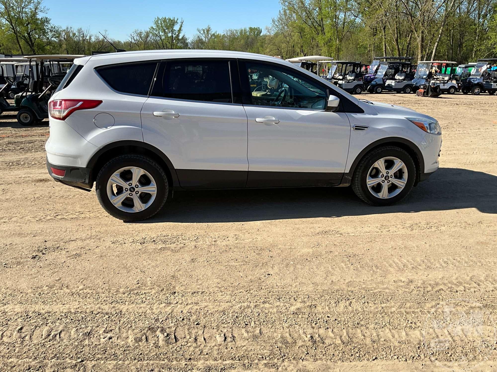 2014 FORD ESCAPE VIN: 1FMCU0GX1EUA79467 FWD