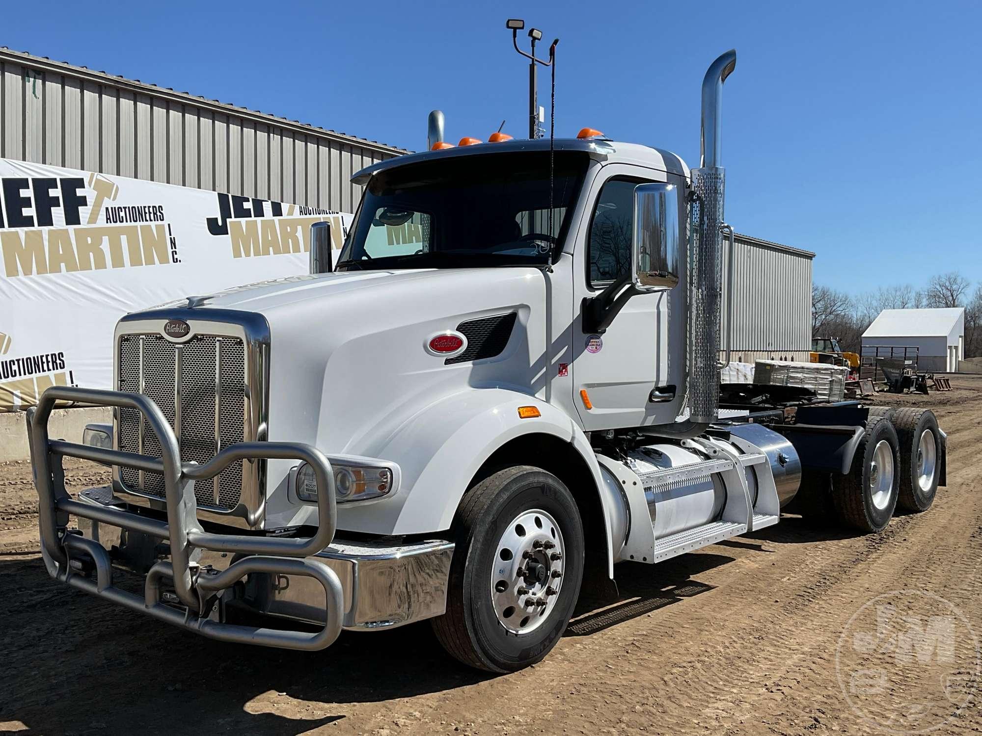 2020 PETERBILT 567 TANDEM AXLE DAY CAB TRUCK TRACTOR VIN: 1XPCD49X9LD635514