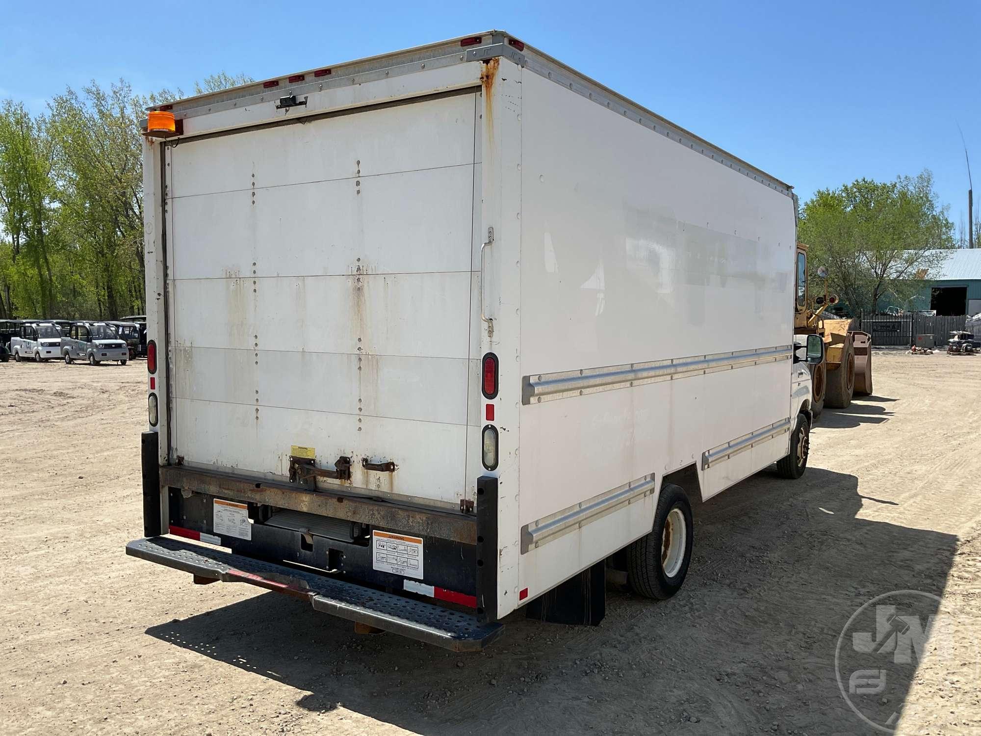 2011 FORD E-350 SINGLE AXLE VAN TRUCK VIN: 1FDWE3FL1BDA86439