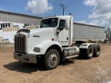 2008 KENWORTH T800 SERIES TANDEM AXLE DAY CAB TRUCK TRACTOR VIN: 1XKDD49X48J237033