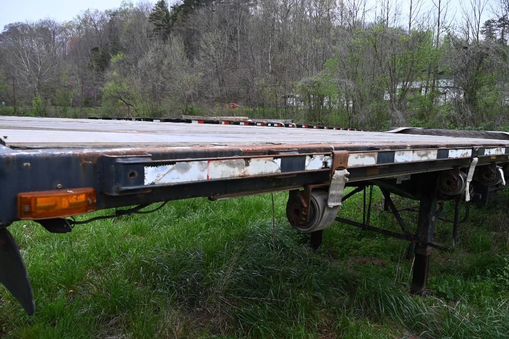 2004 Transcraft Flatbed Trailer