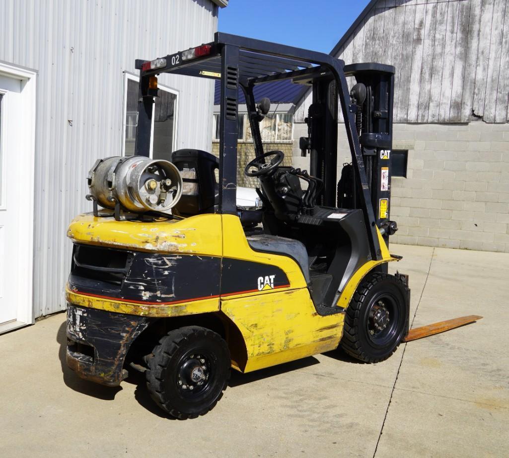 2005 Cat P5000 Forklift