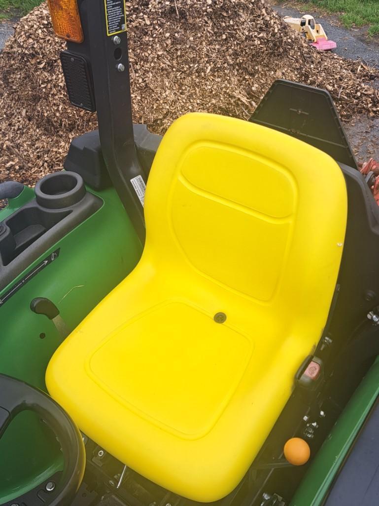 2019 John Deere 3032E Tractor*