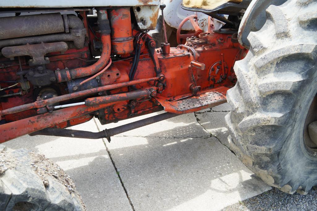 Ford 801 Powermaster Tractor