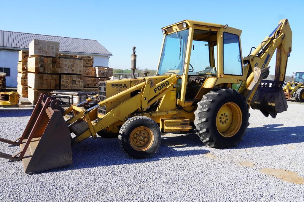 1980 Ford 555A XL Backhoe Loader