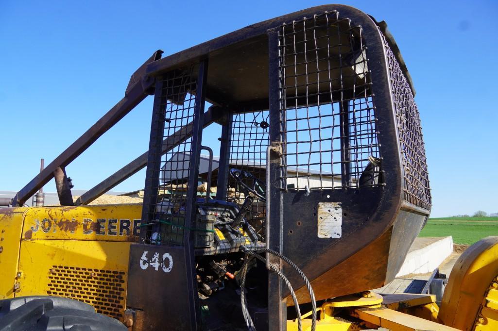 John Deere 640 Skidder