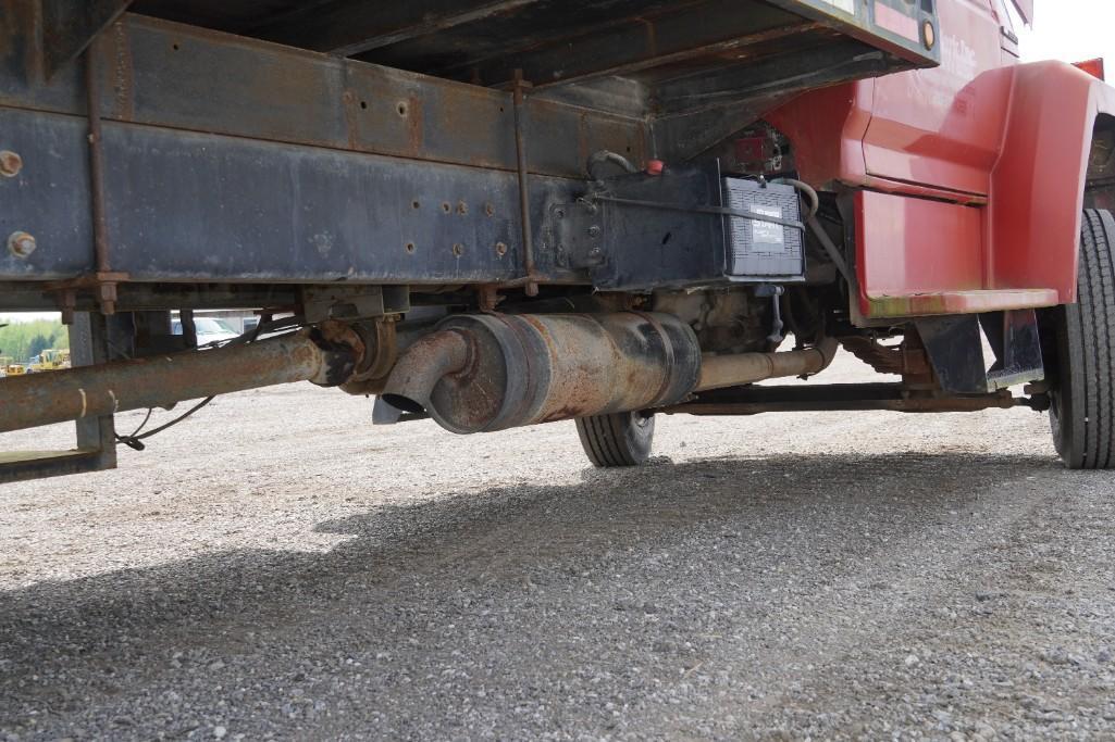 1994 Ford F700 Paint Truck