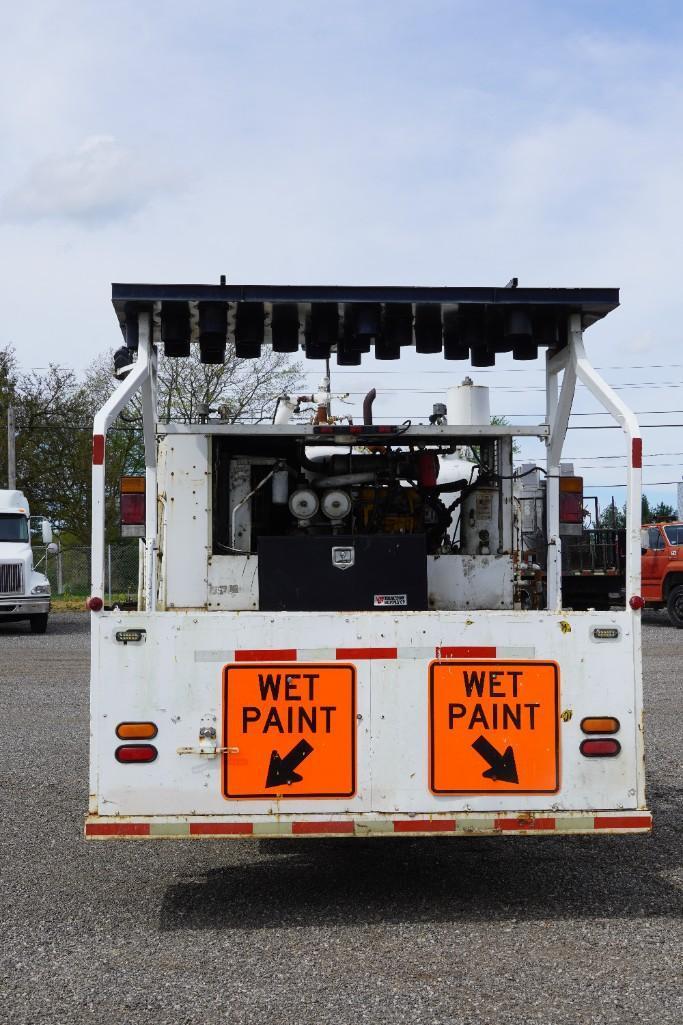 1990 GMC W6000 Line Painting Truck