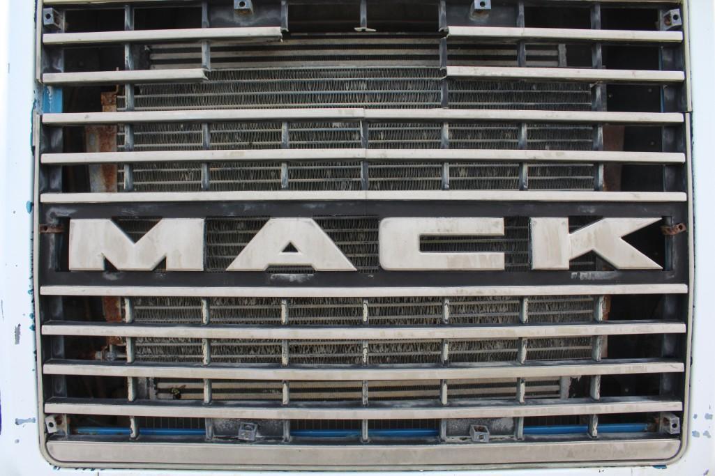 1997 Mack CL713 Concrete Truck