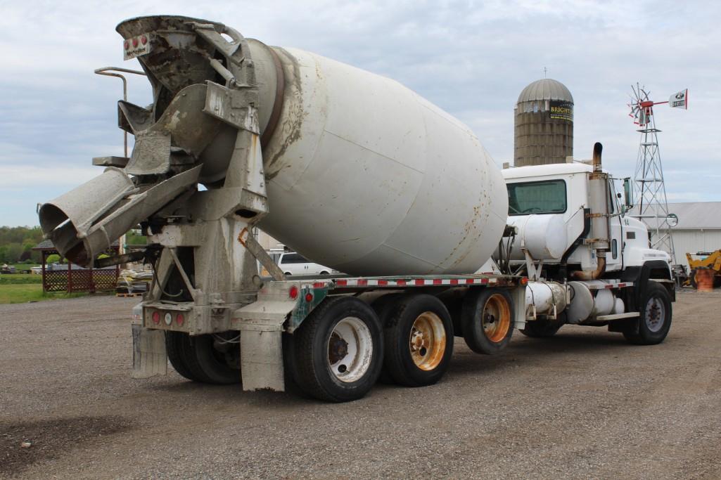 1997 Mack CL713 Concrete Truck