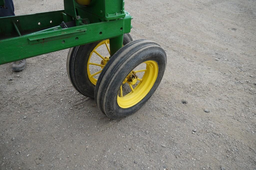 1936 John Deere Unstyled B Tractor