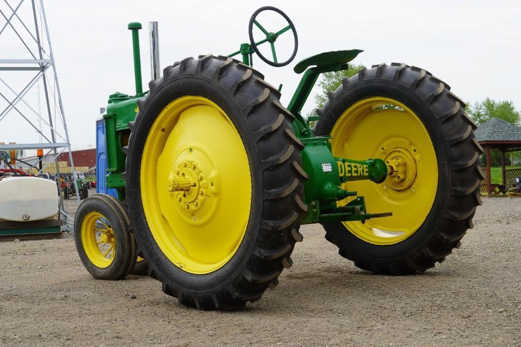 1936 John Deere Unstyled B Tractor